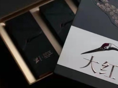 黑色系茶葉包裝盒，簡(jiǎn)約而不失高檔